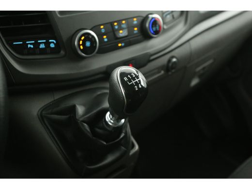 Ford Transit Custom 300 2.0 TDCI L1H1 | Airco | Cruise | 3-Zits | Trekhaak | Parkeersens. ActivLease financial lease