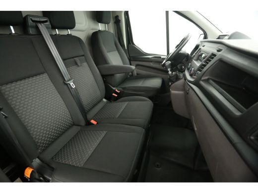 Ford Transit Custom 300 2.0 TDCI L1H1 | Airco | Cruise | 3-Zits | Trekhaak | Parkeersens. ActivLease financial lease