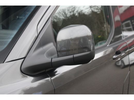 Ford Transit Custom 320 2.0 TDCI L2H1 Limited | Trekhaak | LED | Camera | Stoelverwarming | Bijrijdersbank ActivLease financial lease