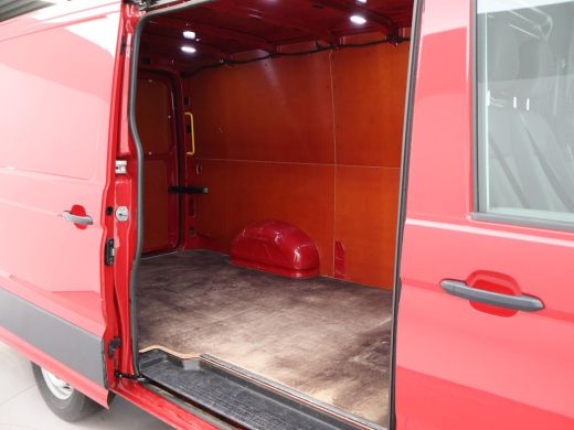 MAN TGE 30 2.0 + CAMERA / NAVIGATIE / APPLE CARPLAY / 3-ZITS ActivLease financial lease