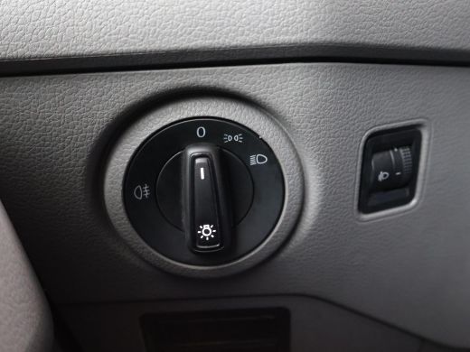 MAN TGE 30 2.0 + CAMERA / NAVIGATIE / APPLE CARPLAY / 3-ZITS ActivLease financial lease