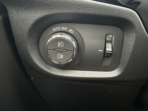 Opel Corsa 1.2 100PK Turbo Ultimate | STOEL- EN STUURVERWARMING| NAVIGATIE PRO | INTELLILUX LED KOPLAMPEN | ... ActivLease financial lease