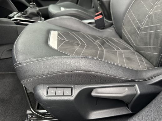 Opel Corsa 1.2 100PK Turbo Ultimate | STOEL- EN STUURVERWARMING| NAVIGATIE PRO | INTELLILUX LED KOPLAMPEN | ... ActivLease financial lease