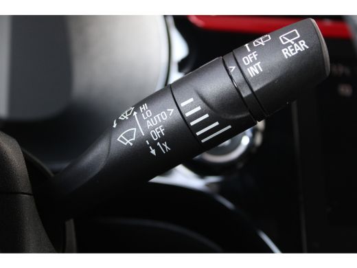 Opel Corsa 1.2 GS Line Apple Carplay | Navigatie | Panorama dak | Camera | Cruise control | Climate control ... ActivLease financial lease