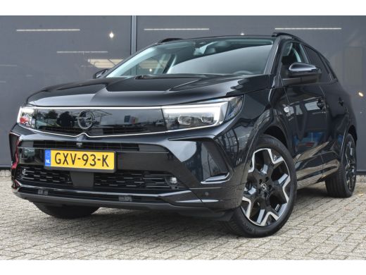 Opel Grandland 1.2 Turbo Hybrid Ultimate 136pk Automaat | Alcantara | LED-Matrix | Stuur/Stoelverwarming | Adapt... Opel Grandland 1.2 Turbo Hybrid Ultimate 136pk Automaat | Alcantara | LED-Matrix | Stuur/Stoelverwarming | Adapt...