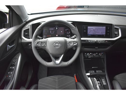 Opel Grandland 1.2 Turbo Hybrid Ultimate 136pk Automaat | Alcantara | LED-Matrix | Stuur/Stoelverwarming | Adapt... ActivLease financial lease