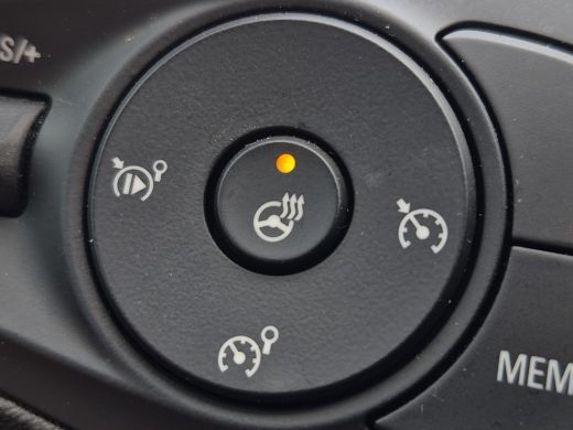 Opel Grandland 1.2 Turbo Ultimate Stuur + Stoelverwarming | Camera | Parkeersensoren voor + Achter | Full LED | ActivLease financial lease