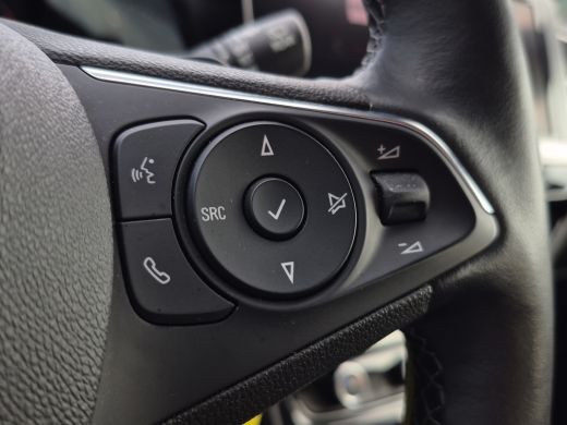 Opel Grandland 1.2 Turbo Ultimate Stuur + Stoelverwarming | Camera | Parkeersensoren voor + Achter | Full LED | ActivLease financial lease