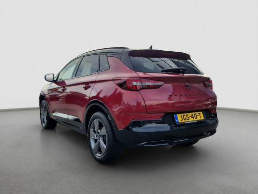 Opel Grandland 1.2 Turbo Ultimate Stuur + Stoelverwarming | Camera | Parkeersensoren voor + Achter | Full LED | ActivLease financial lease