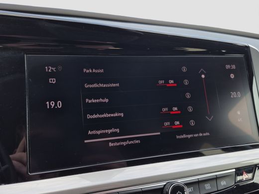 Opel Grandland 1.2 Turbo Ultimate Stuur + Stoelverwarming | Camera | Parkeersensoren voor + Achter | Full LED | ActivLease financial lease