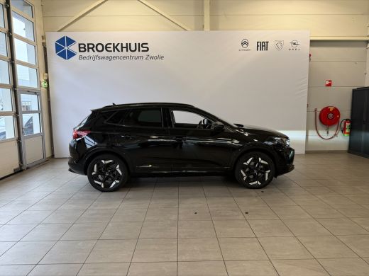 Opel Grandland 1.6 Turbo Plug-In Hybrid 4x4 GSe 300PK | Achteruitrijcamera | Dodehoek detectie | Keyless entry ActivLease financial lease