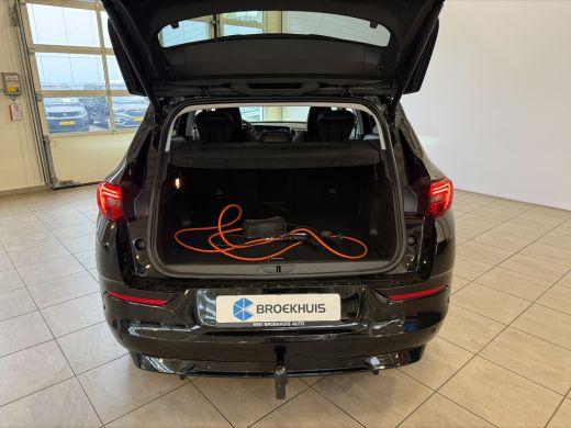 Opel Grandland 1.6 Turbo Plug-In Hybrid 4x4 GSe 300PK | Achteruitrijcamera | Dodehoek detectie | Keyless entry ActivLease financial lease
