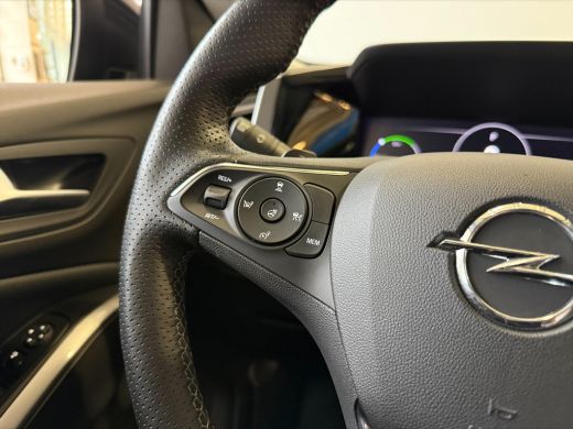 Opel Grandland 1.6 Turbo Plug-In Hybrid 4x4 GSe 300PK | Achteruitrijcamera | Dodehoek detectie | Keyless entry ActivLease financial lease