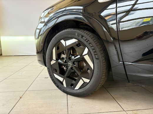 Opel Grandland 1.6 Turbo Plug-In Hybrid 4x4 GSe 300PK | Achteruitrijcamera | Dodehoek detectie | Keyless entry ActivLease financial lease