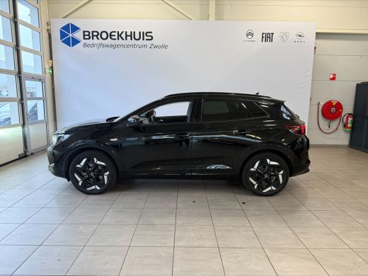 Opel Grandland 1.6 Turbo Plug-In Hybrid 4x4 GSe 300PK | Achteruitrijcamera | Dodehoek detectie | Keyless entry ActivLease financial lease