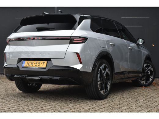 Opel Grandland 1.6 Turbo Plug-in-Hybrid GS 195pk DEMO-DEAL! | Schuif-/Kanteldak | Comfortstoelen | FOCAL | 360 C... ActivLease financial lease