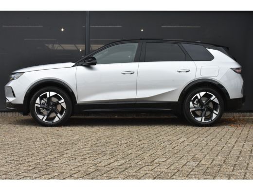 Opel Grandland 1.6 Turbo Plug-in-Hybrid GS 195pk DEMO-DEAL! | Schuif-/Kanteldak | Comfortstoelen | FOCAL | 360 C... ActivLease financial lease