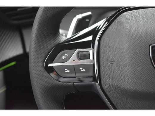 Peugeot 2008 1.2 Hybrid 145 GT DEMO-DEAL! | Alcantara | Elektr. Stoelen | Massage | Adaptive Cruise | Stoelver... ActivLease financial lease