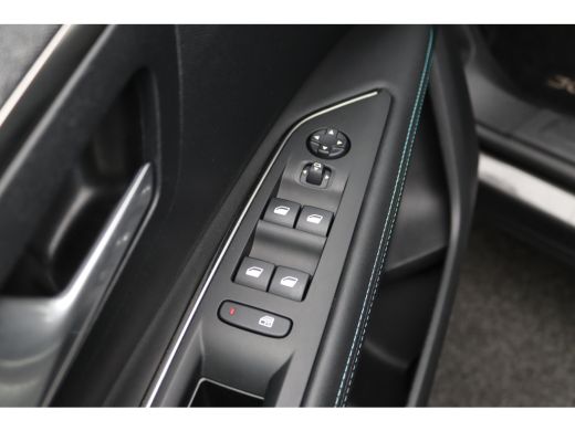 Peugeot 3008 1.2 PureTech Blue Lease Premium | Achterbank in delen neerklapbaar | Achteruitrijcamera | Apple C... ActivLease financial lease