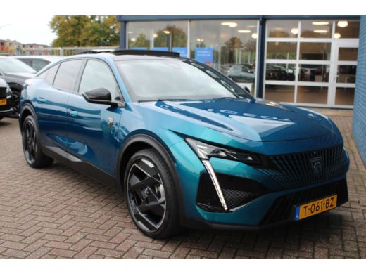 Peugeot 408 1.6 HYbrid GT 225 EAT8 First Edition | Automaat | Navigatie | Camera | Panorama/schuifdak | Focal... ActivLease financial lease