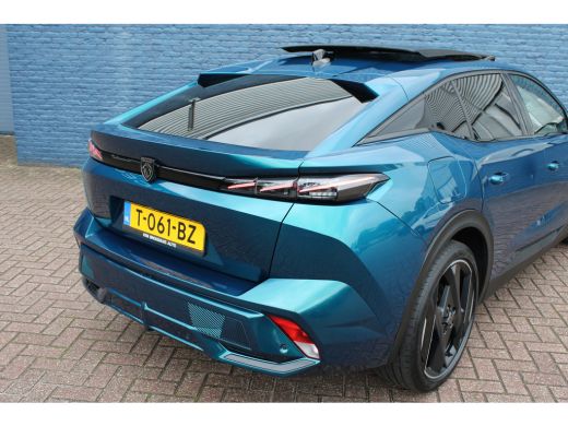 Peugeot 408 1.6 HYbrid GT 225 EAT8 First Edition | Automaat | Navigatie | Camera | Panorama/schuifdak | Focal... ActivLease financial lease