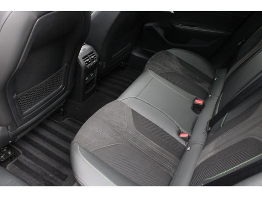 Peugeot 408 1.6 HYbrid GT 225 EAT8 First Edition | Automaat | Navigatie | Camera | Panorama/schuifdak | Focal... ActivLease financial lease