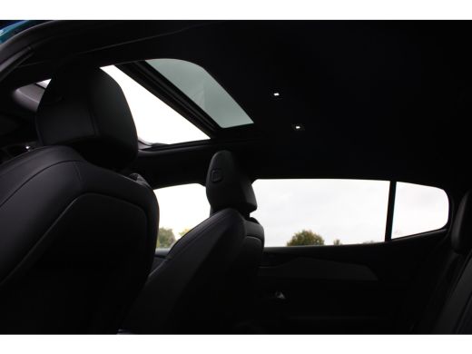 Peugeot 408 1.6 HYbrid GT 225 EAT8 First Edition | Automaat | Navigatie | Camera | Panorama/schuifdak | Focal... ActivLease financial lease