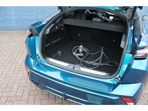 Peugeot 408 1.6 HYbrid GT 225 EAT8 First Edition | Automaat | Navigatie | Camera | Panorama/schuifdak | Focal... ActivLease financial lease