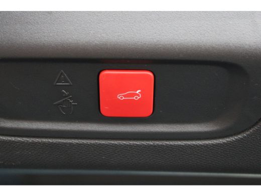 Peugeot 408 1.6 HYbrid GT 225 EAT8 First Edition | Automaat | Navigatie | Camera | Panorama/schuifdak | Focal... ActivLease financial lease