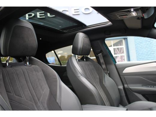 Peugeot 408 1.6 HYbrid GT 225 EAT8 First Edition | Automaat | Navigatie | Camera | Panorama/schuifdak | Focal... ActivLease financial lease