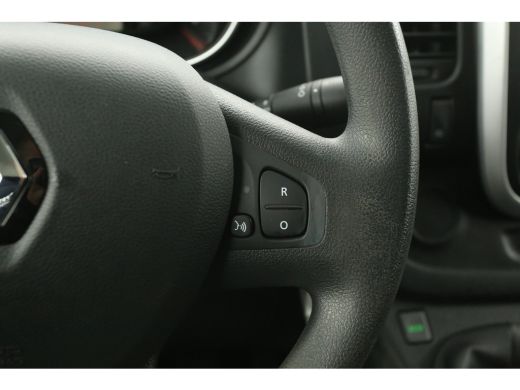 Renault Trafic 1.6 dCi 95 T29 L2H1 | Airco | Cruise | 3-Zits | Camera | Navigatie | Parkeersens. | Trekhaak ActivLease financial lease