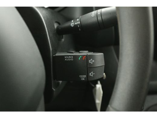 Renault Trafic 1.6 dCi 95 T29 L2H1 | Airco | Cruise | 3-Zits | Camera | Navigatie | Parkeersens. | Trekhaak ActivLease financial lease