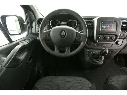 Renault Trafic 1.6 dCi 95 T29 L2H1 | Airco | Cruise | 3-Zits | Camera | Navigatie | Parkeersens. | Trekhaak ActivLease financial lease