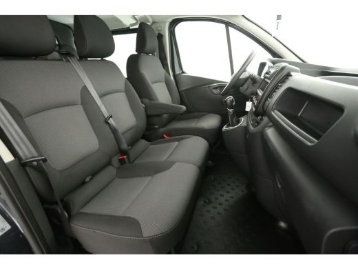 Renault Trafic 2.0 dCi T29 L2H1 | 145PK | DC | Automaat | Airco | Cruise | Parkeersens. | Trekhaak ActivLease financial lease