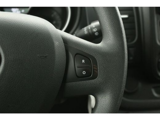 Renault Trafic 2.0 dCi T29 L2H1 | 145PK | DC | Automaat | Airco | Cruise | Parkeersens. | Trekhaak ActivLease financial lease