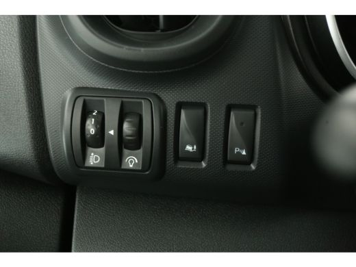 Renault Trafic 2.0 dCi T29 L2H1 | 145PK | DC | Automaat | Airco | Cruise | Parkeersens. | Trekhaak ActivLease financial lease