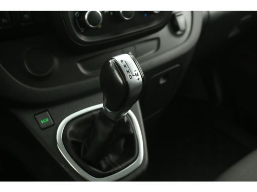 Renault Trafic 2.0 dCi T29 L2H1 | 145PK | DC | Automaat | Airco | Cruise | Parkeersens. | Trekhaak ActivLease financial lease