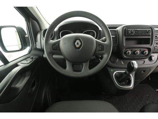 Renault Trafic 2.0 dCi T29 L2H1 | 145PK | DC | Automaat | Airco | Cruise | Parkeersens. | Trekhaak ActivLease financial lease