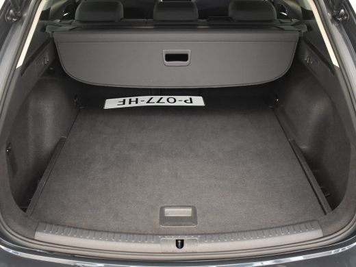 Seat Leon 1.0 eTSI Style Business Intense 111pk DSG/AUTO | Trekhaak | Camera achter | Adaptief cruise contr... ActivLease financial lease