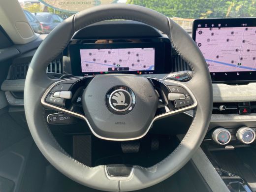 Skoda Superb 1.5 TSI MHEV First Edition | Achteruitrijcamera | Climatronic, elektronische airconditioning met ... ActivLease financial lease