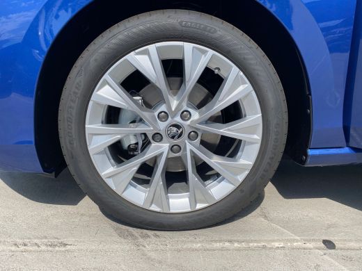 Skoda Superb 1.5 TSI MHEV First Edition | Achteruitrijcamera | Climatronic, elektronische airconditioning met ... ActivLease financial lease