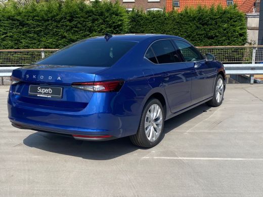 Skoda Superb 1.5 TSI MHEV First Edition | Achteruitrijcamera | Climatronic, elektronische airconditioning met ... ActivLease financial lease
