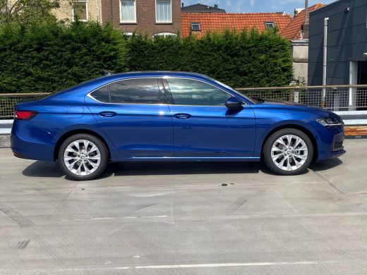 Skoda Superb 1.5 TSI MHEV First Edition | Achteruitrijcamera | Climatronic, elektronische airconditioning met ... ActivLease financial lease