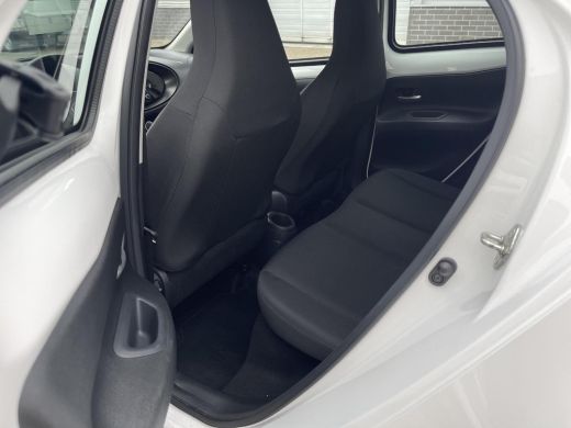 Toyota Aygo 1.0 VVT-i MT Play ActivLease financial lease