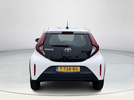 Toyota Aygo 1.0 VVT-i MT Play ActivLease financial lease