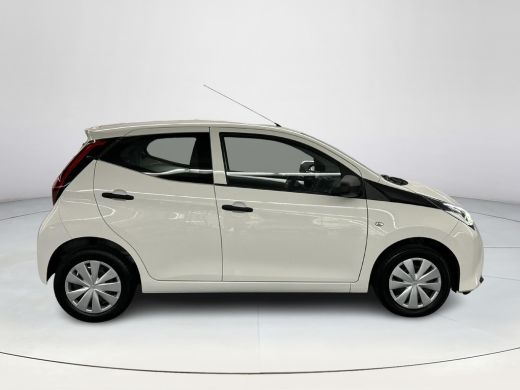 Toyota Aygo 1.0 VVT-i x-fun ActivLease financial lease