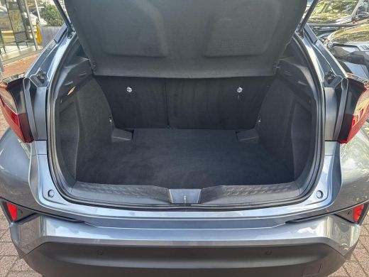 Toyota C-HR 1.8 Hybrid Executive | 06-10141018 Voor meer informatie ActivLease financial lease