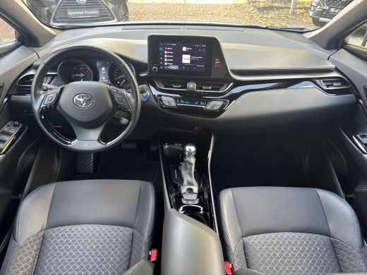 Toyota C-HR 1.8 Hybrid Executive | 06-10141018 Voor meer informatie ActivLease financial lease