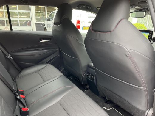 Toyota Corolla Touring Sports 2.0 Hybrid Executive | Carplay | 18 inch LM-velgen | Stoelverwarming | Elektrische achterklep | ActivLease financial lease