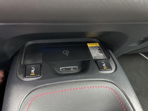 Toyota Corolla Touring Sports 2.0 Hybrid Executive | Carplay | 18 inch LM-velgen | Stoelverwarming | Elektrische achterklep | ActivLease financial lease